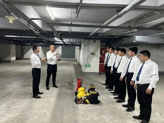 酒店保安和工厂保安人员找保安公司合作靠谱吗？